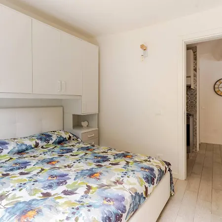 Casa Margherita Dal Bacchetto Apartment *